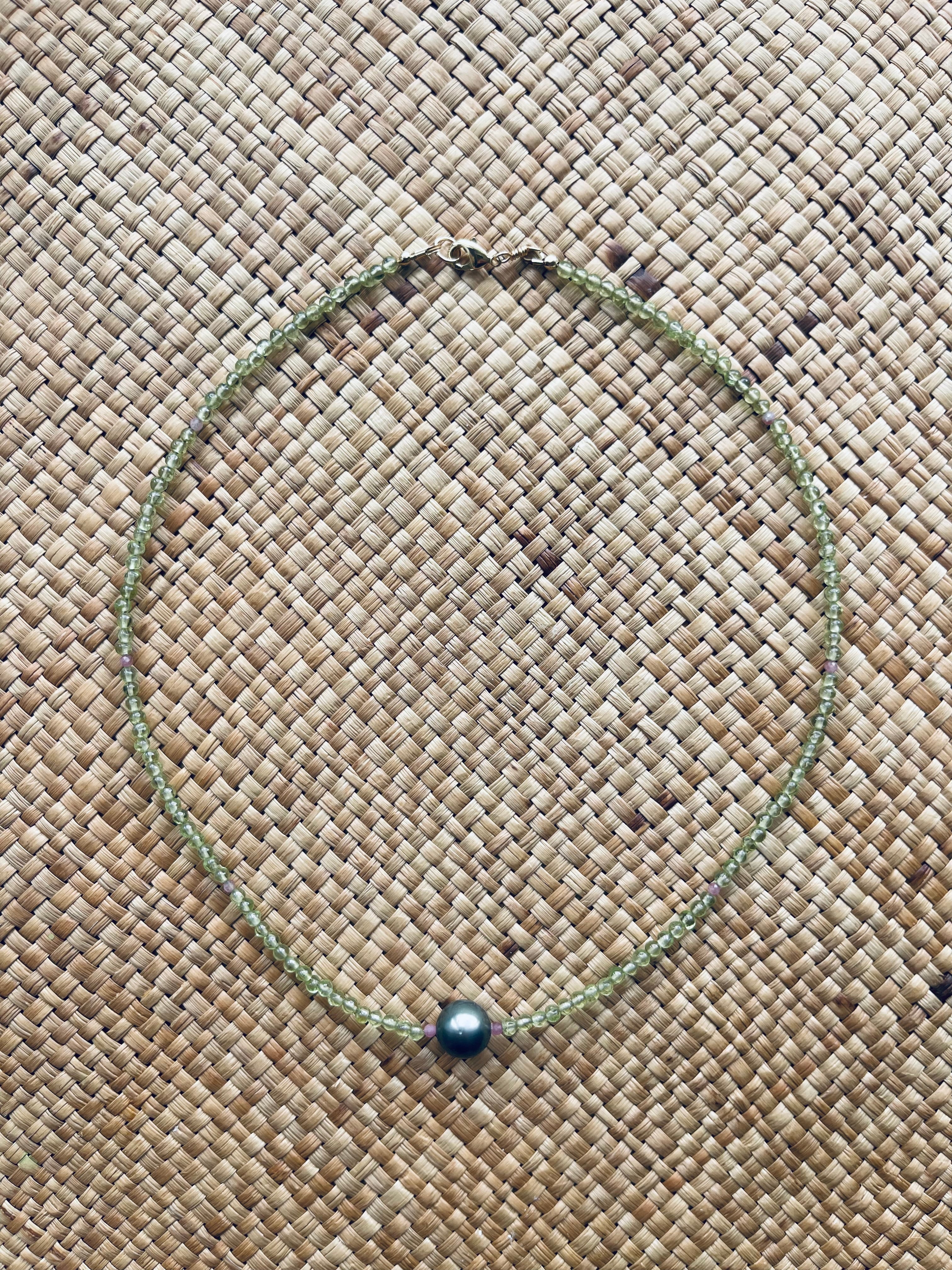 Green Peridot Pearl Necklace