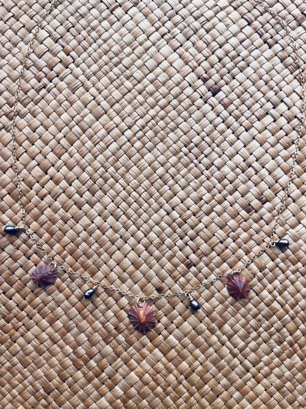 'Opihi 'Awa + Freshwater Pearl Necklace