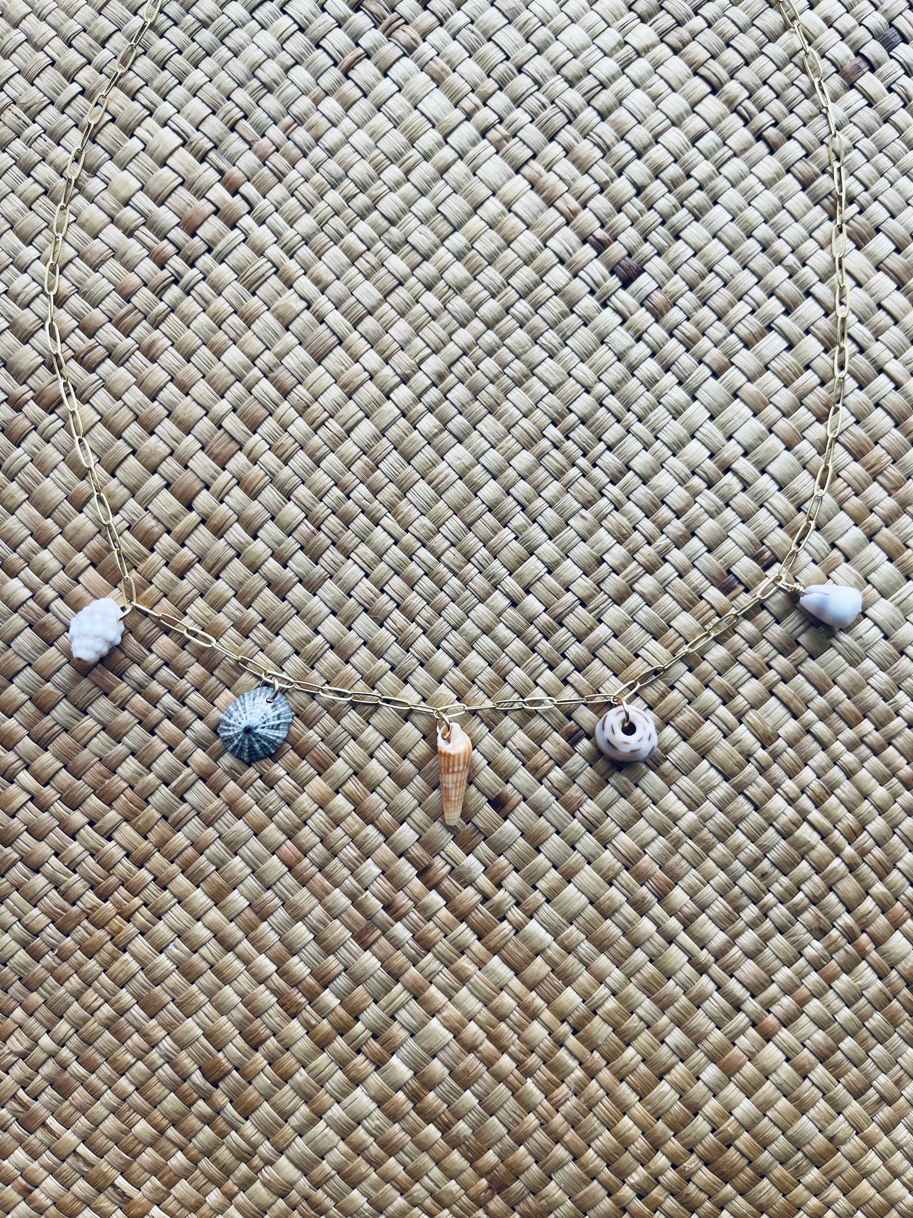 Pūpū Hunter Necklace