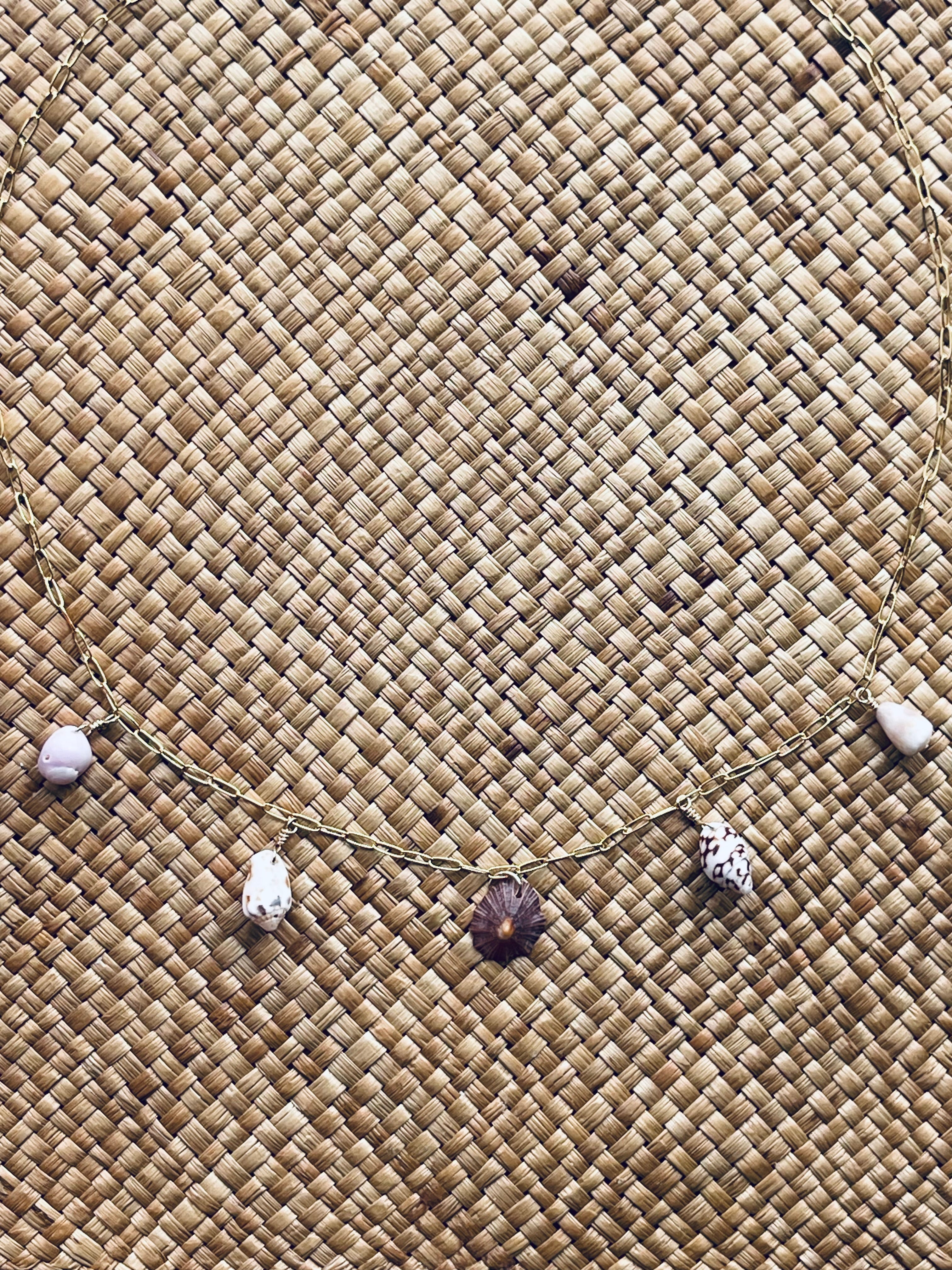 Pūpū Hunter Necklace