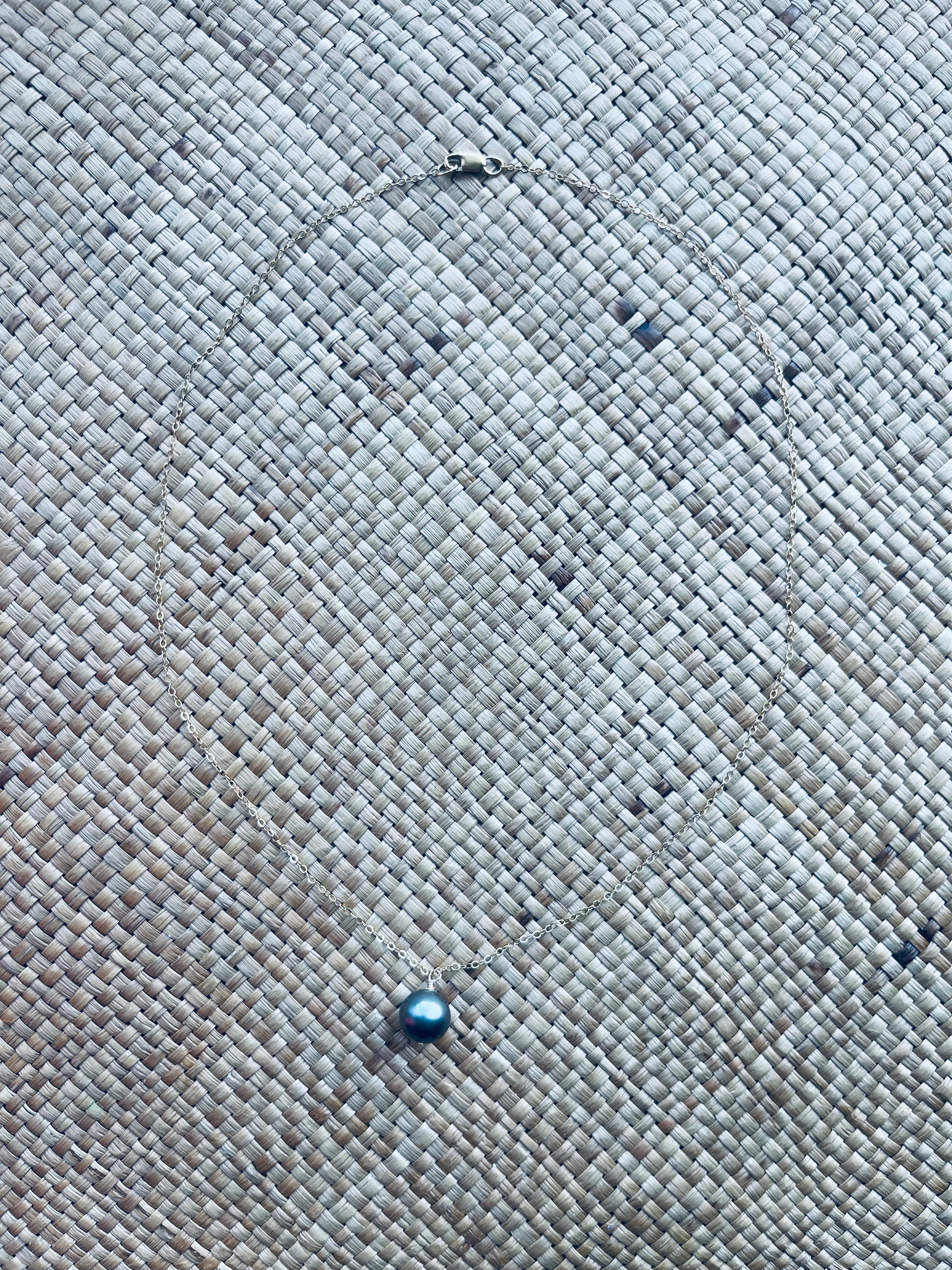 Single Tahitian Pearl Necklace