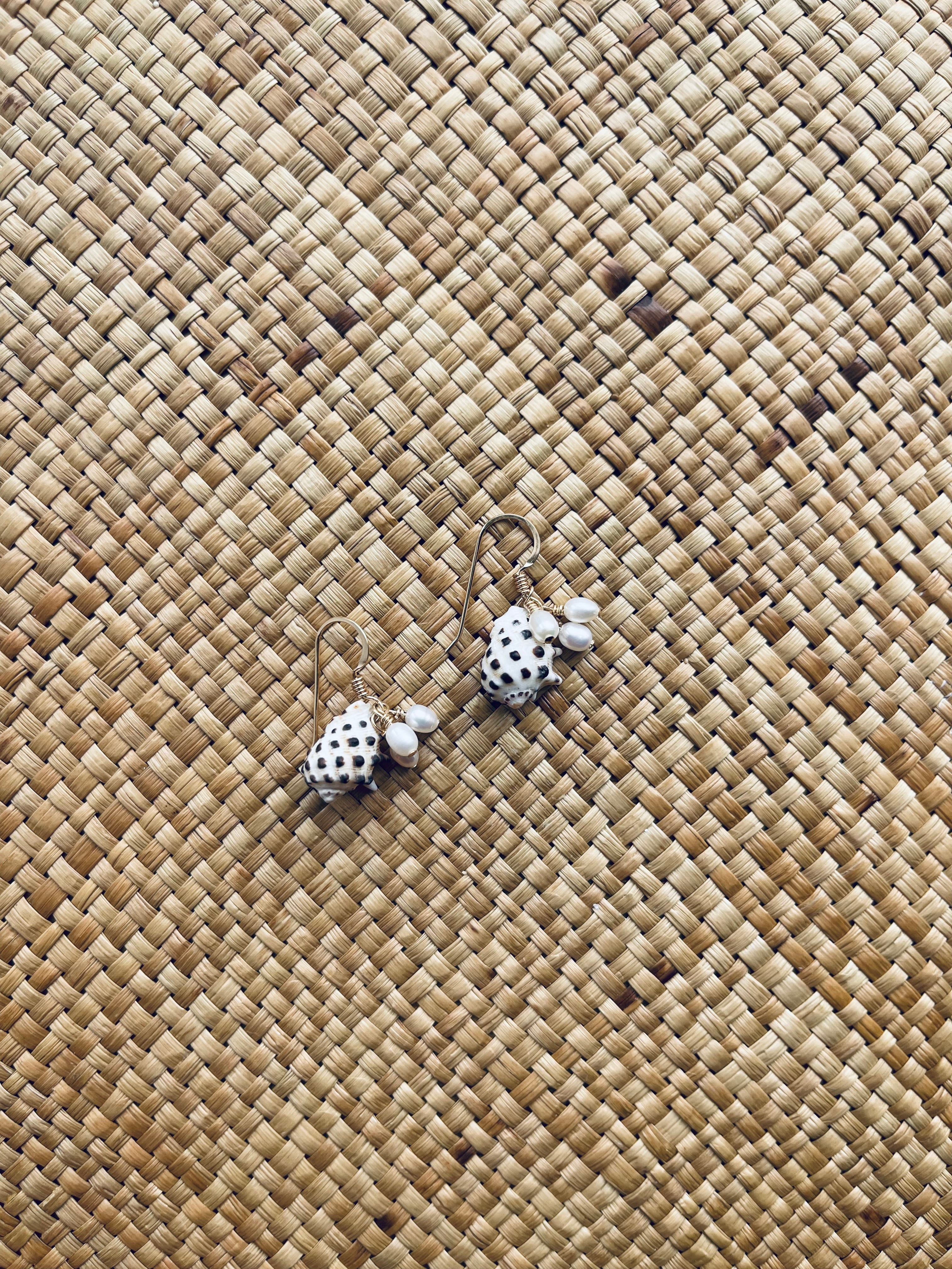 Drupe Freshwater Pearl Earrings