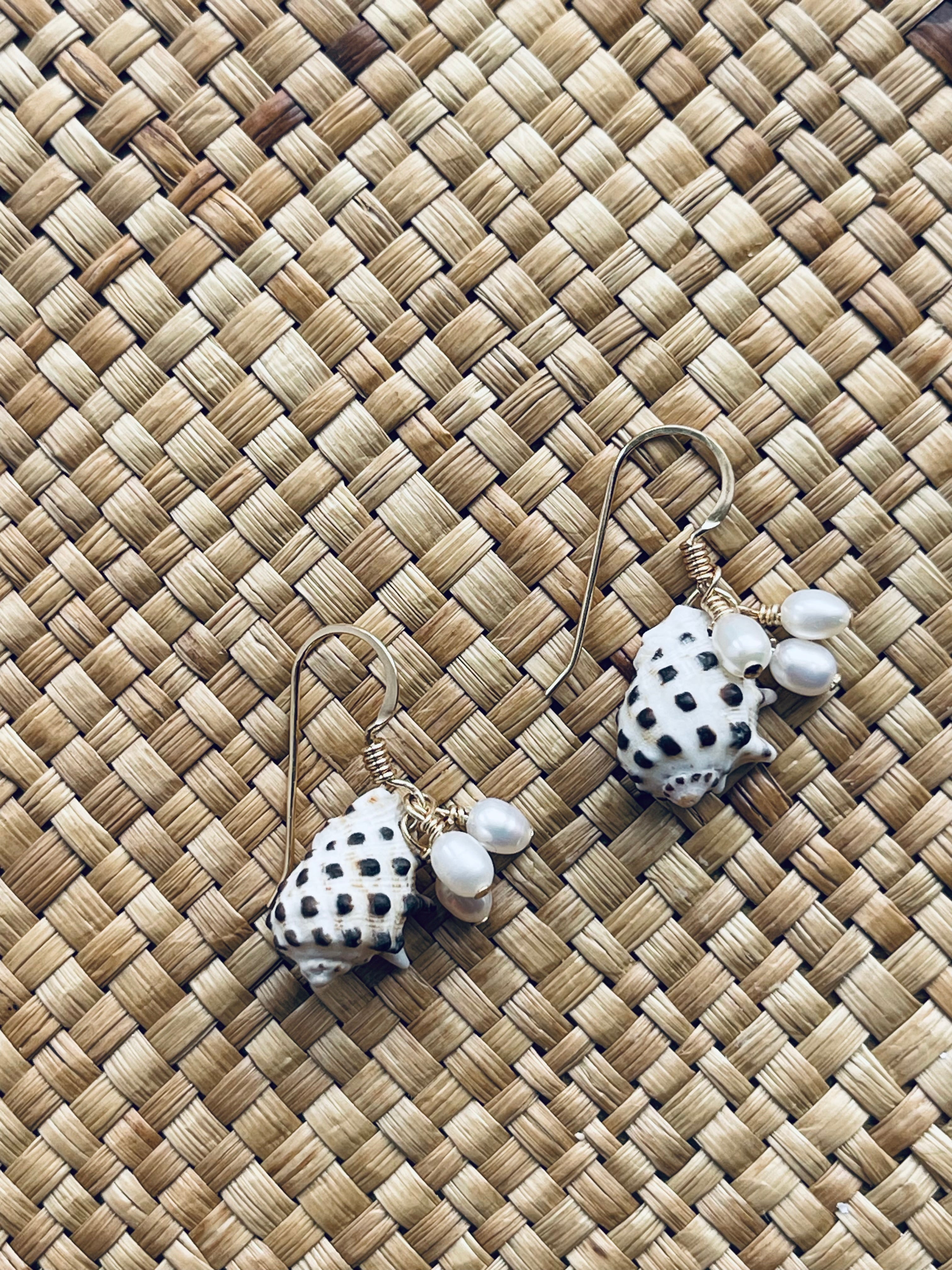 Drupe Freshwater Pearl Earrings