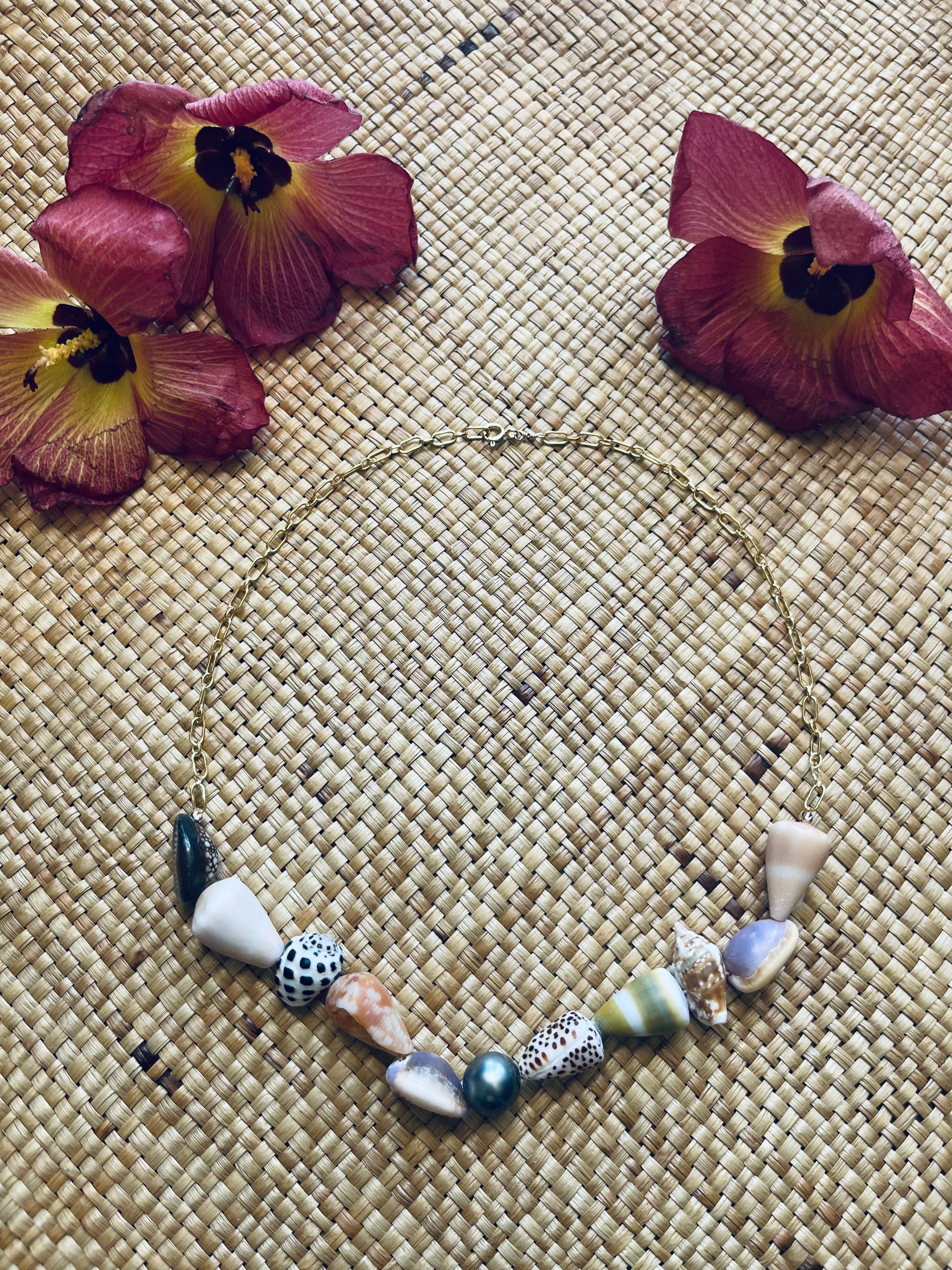 Deluxe Chunky Shell Necklace